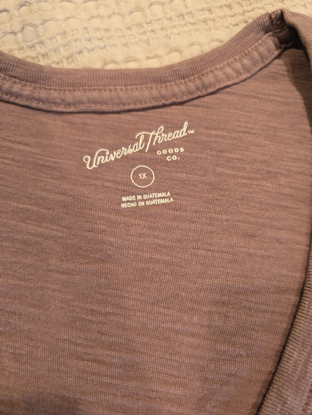 Universal Thread - Picture 2 of 2